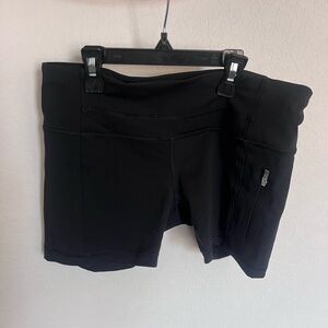 Lululemon black shorts